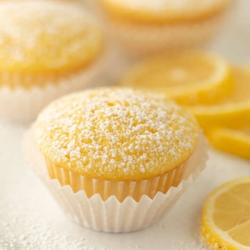 Low Calorie Lemon Cupcakes (only 80 calories!)