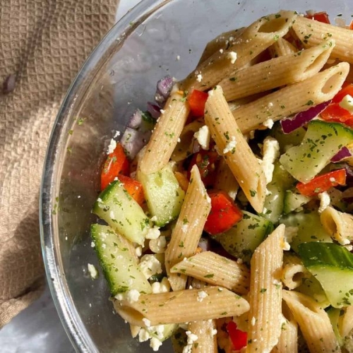 The best low calorie Greek pasta salad