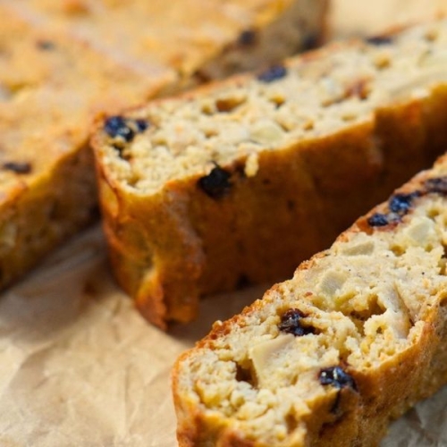 Healthy Snack Cake (Low-Calorie, No Sugar, No Oil)